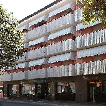 ליגננו סביאדורו Hotel Desiree מראה חיצוני תמונה