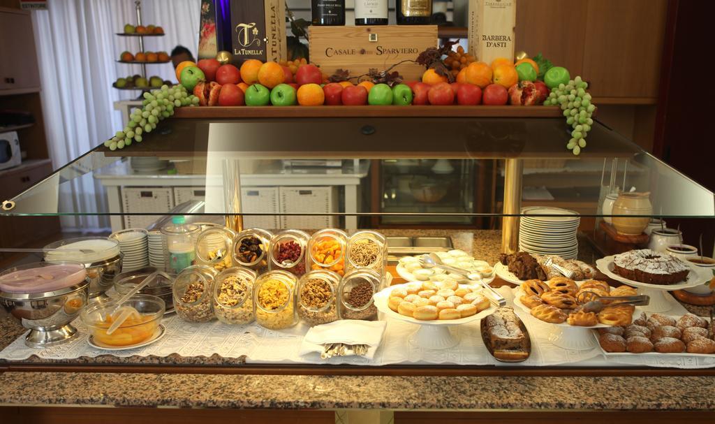 ליגננו סביאדורו Hotel Desiree מראה חיצוני תמונה