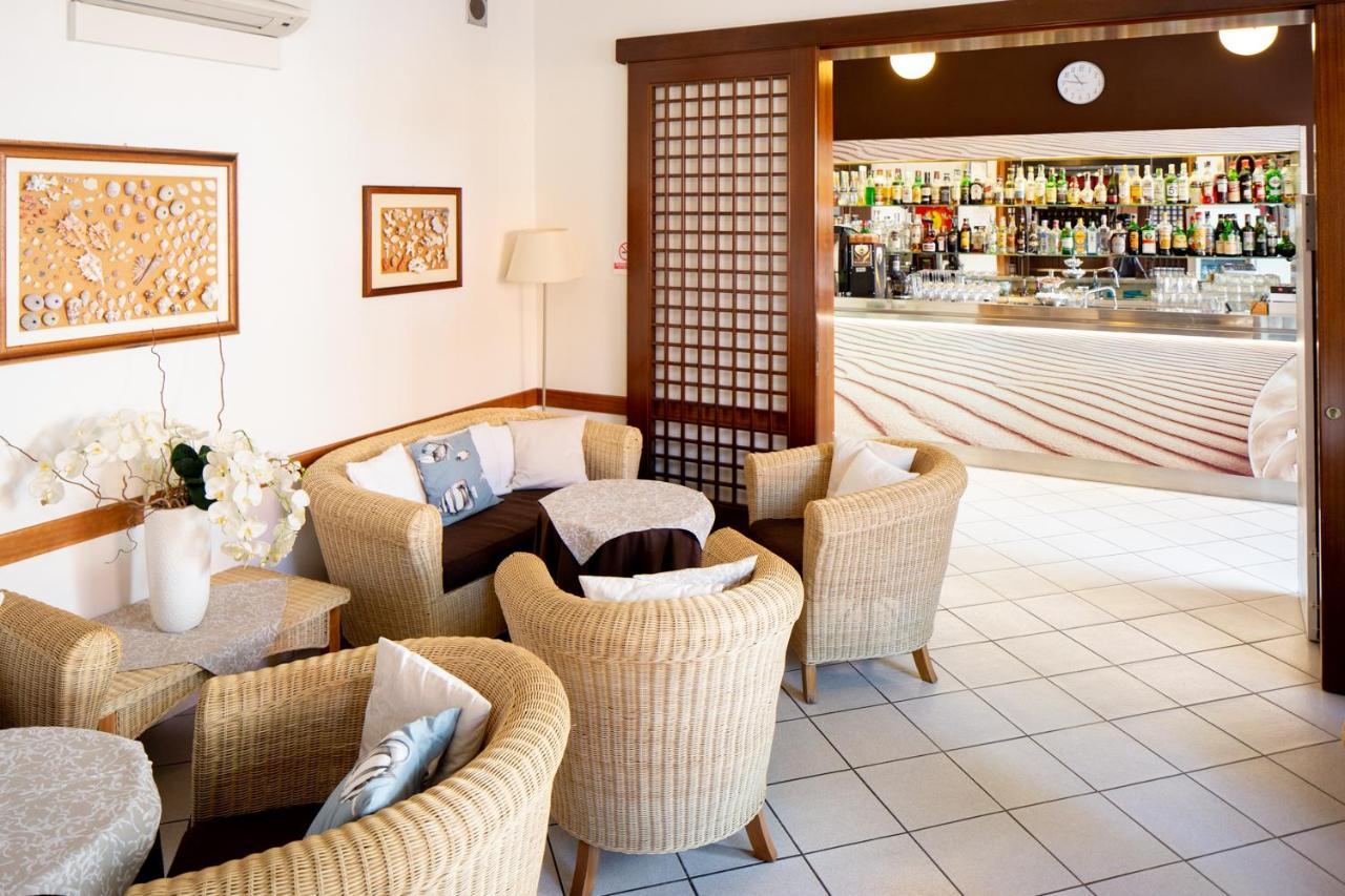 ליגננו סביאדורו Hotel Desiree מראה חיצוני תמונה